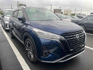 2020 Nissan KICKS - Thumbnail