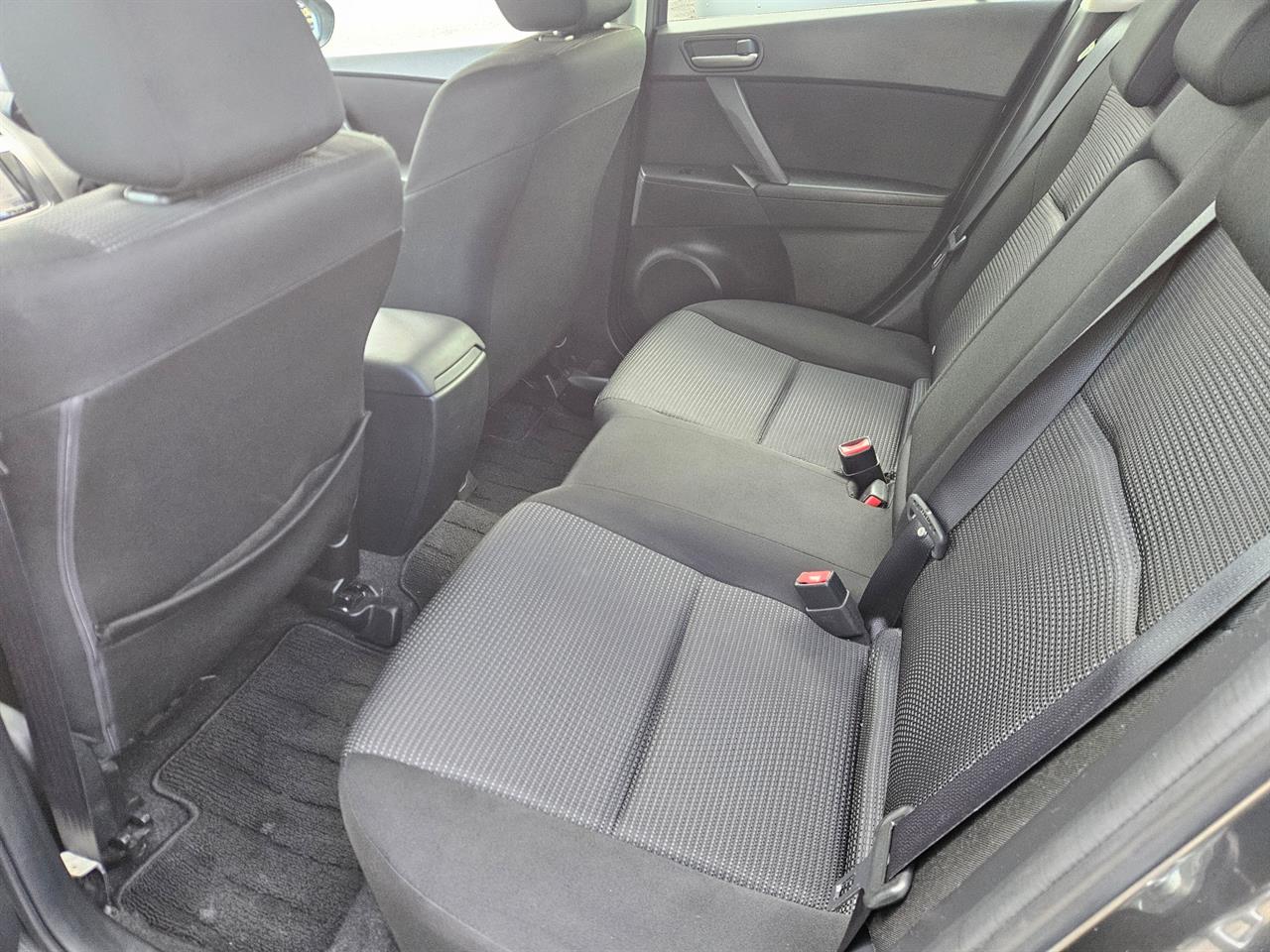 2012 Mazda Axela