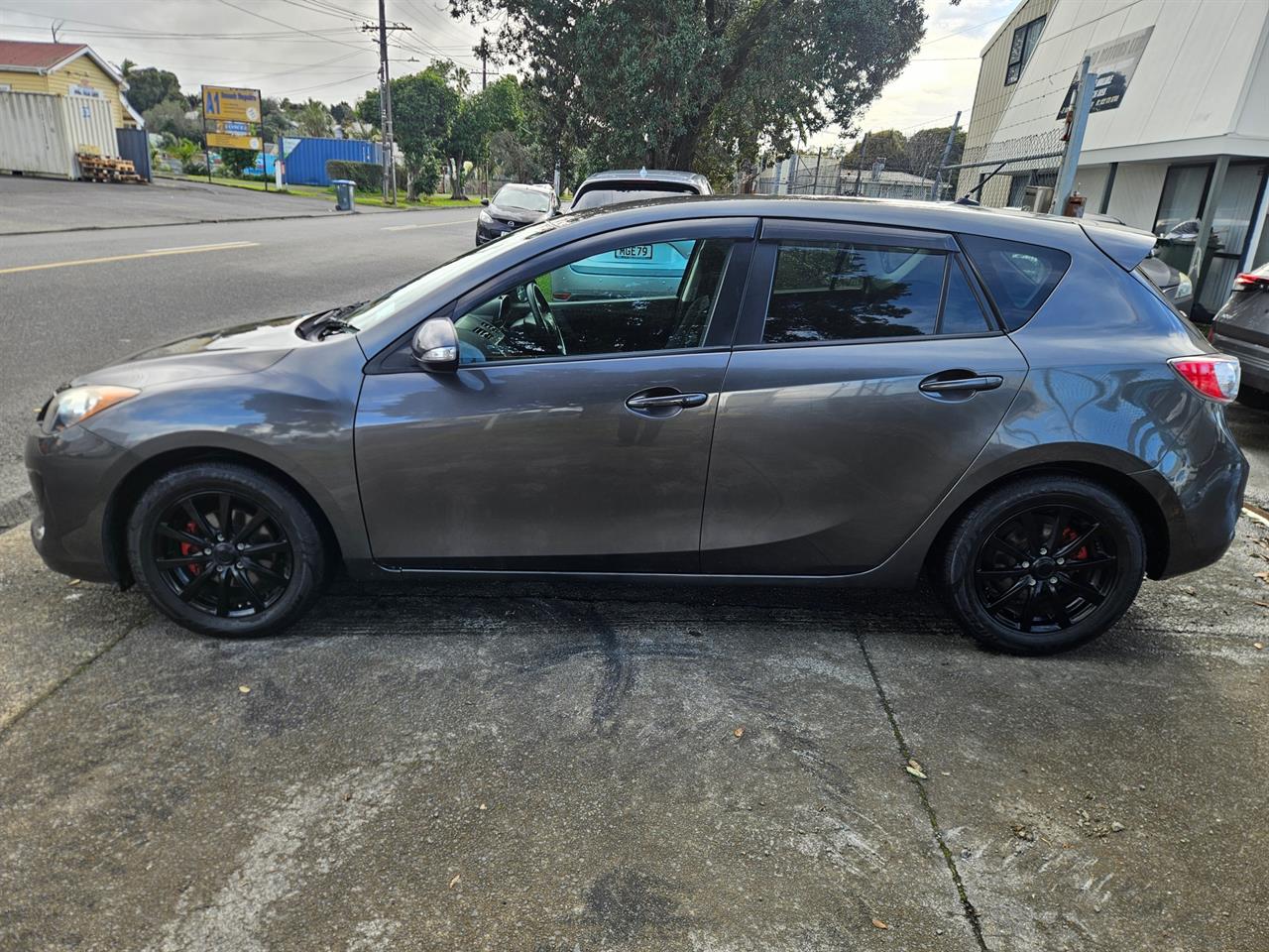 2012 Mazda Axela