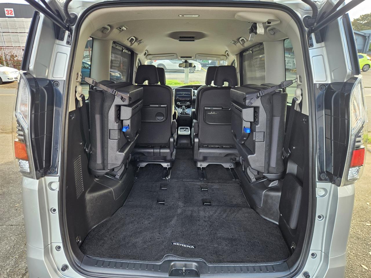 2021 Nissan Serena