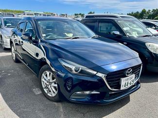 2016 Mazda Axela - Thumbnail