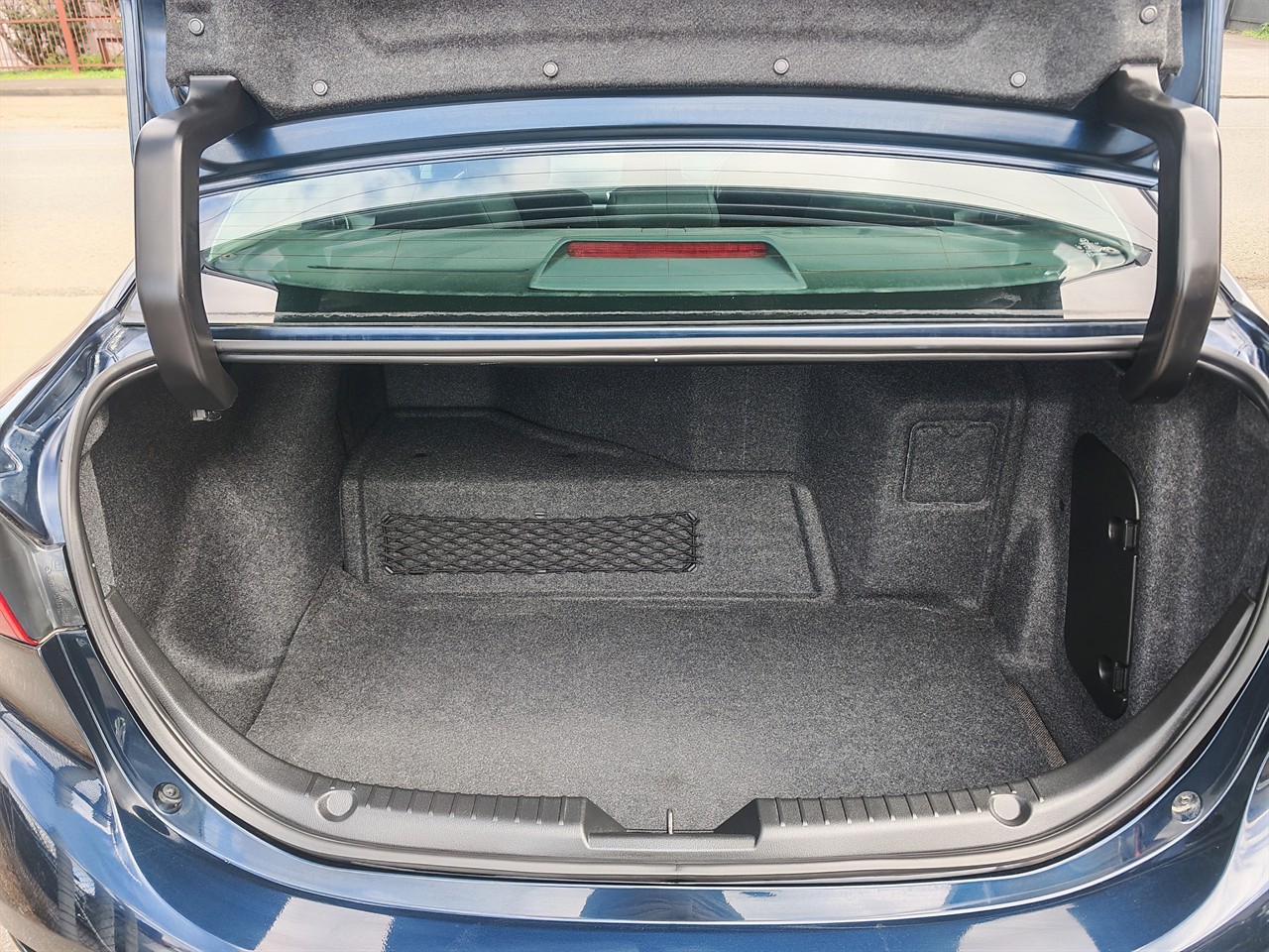 2016 Mazda Axela