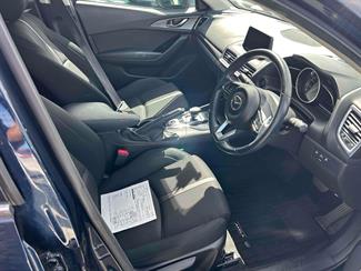 2016 Mazda Axela - Thumbnail