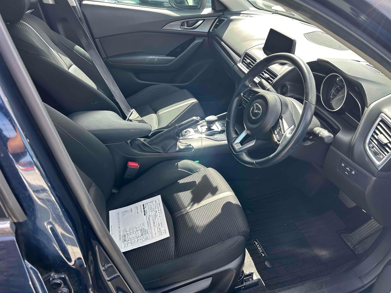 2016 Mazda Axela