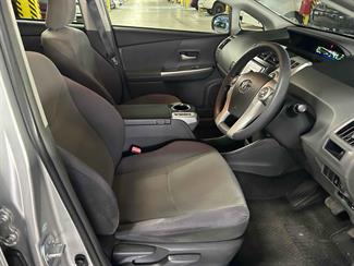 2013 Toyota Prius - Thumbnail