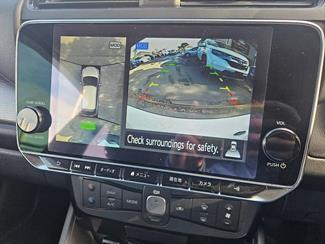 2021 Nissan Leaf - Thumbnail
