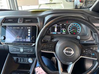 2021 Nissan Leaf - Thumbnail