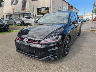 2018 Volkswagen Golf - Thumbnail