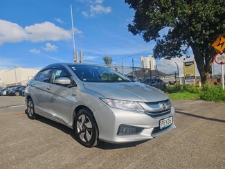 2016 Honda Grace - Thumbnail