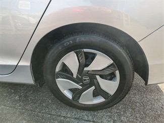 2016 Honda Grace - Thumbnail