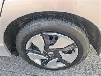 2016 Honda Grace - Thumbnail