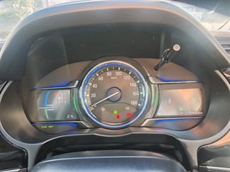 2016 Honda Grace - Thumbnail