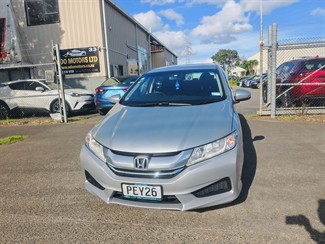 2016 Honda Grace - Thumbnail