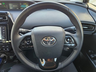 2021 Toyota Prius - Thumbnail