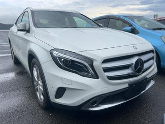 2016 Mercedes-Benz GLA 250 - Thumbnail