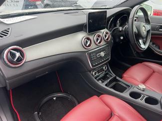 2016 Mercedes-Benz GLA 250 - Thumbnail