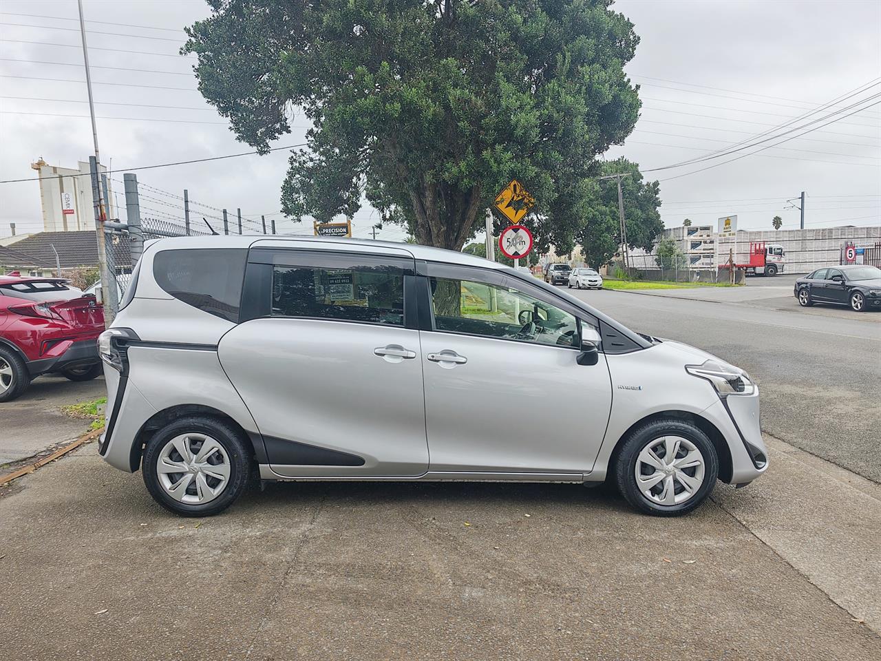2020 Toyota Sienta