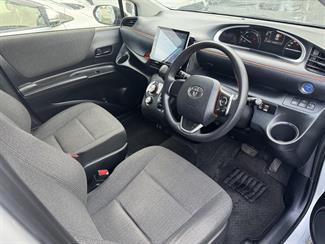 2020 Toyota Sienta - Thumbnail