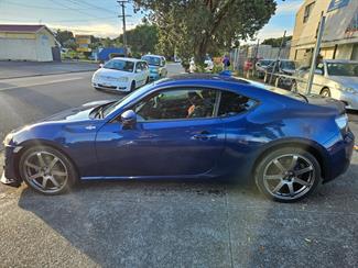 2015 Toyota 86 - Thumbnail