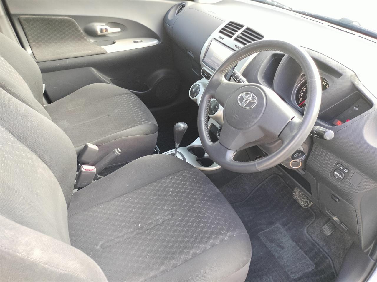 2009 Toyota IST