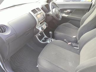 2009 Toyota IST - Thumbnail