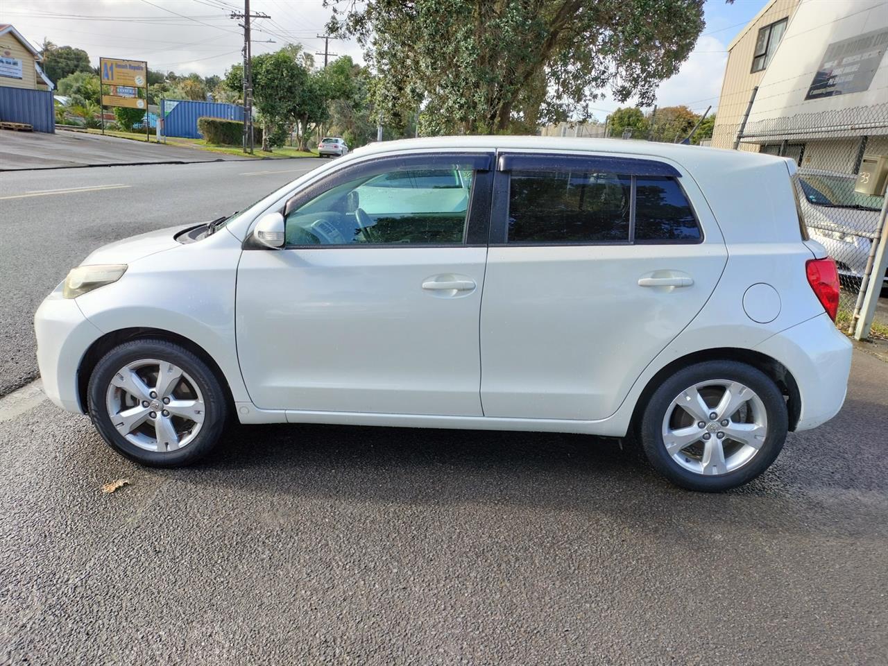 2009 Toyota IST