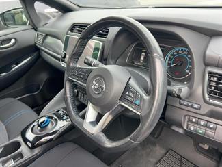 2021 Nissan Leaf - Thumbnail