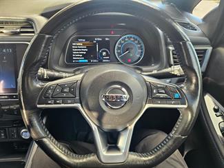 2021 Nissan Leaf - Thumbnail