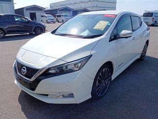 2021 Nissan Leaf - Thumbnail