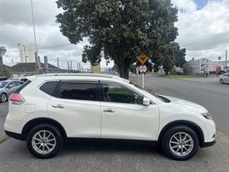 2016 Nissan X-Trail - Thumbnail