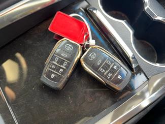 2018 Toyota Alphard - Thumbnail