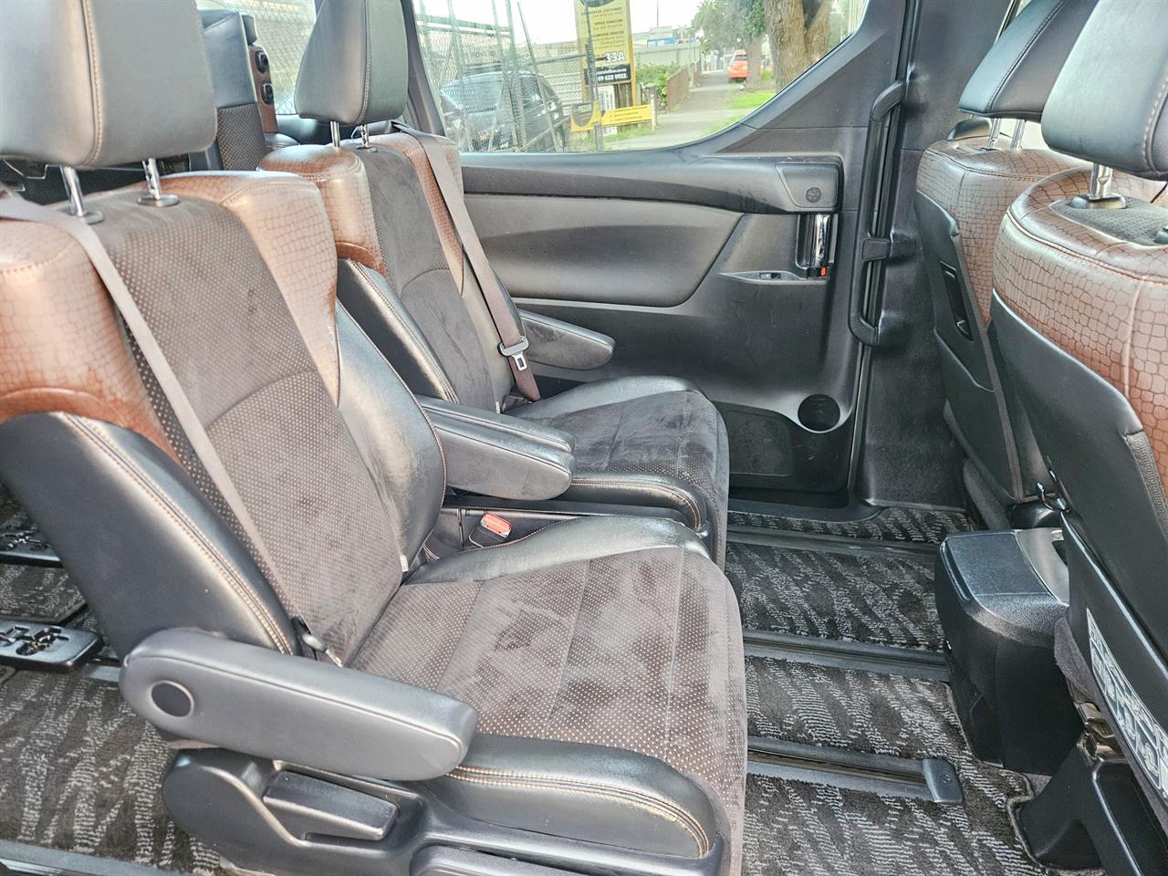 2018 Toyota Alphard