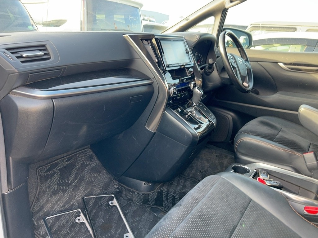 2018 Toyota Alphard