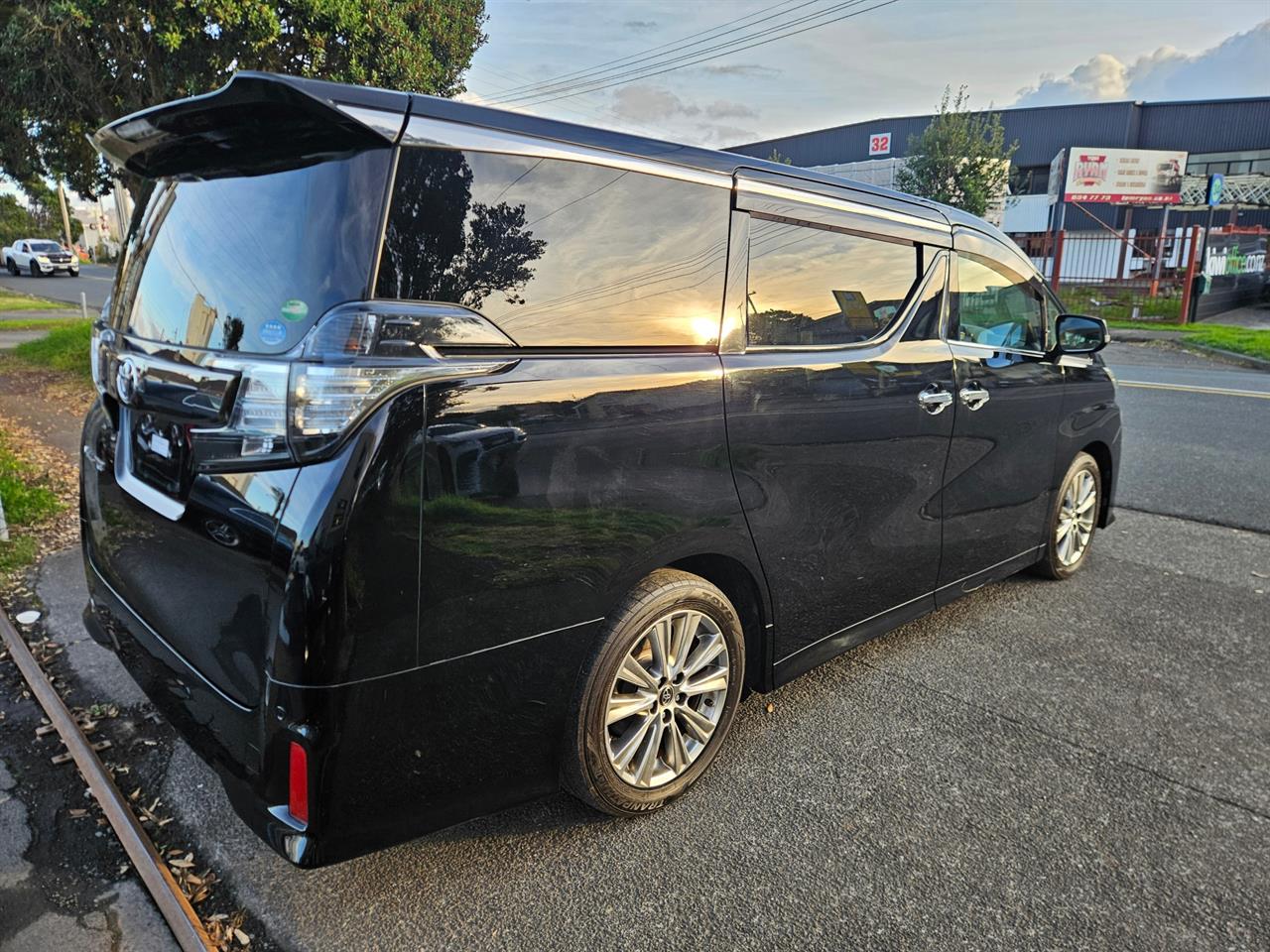 2017 Toyota Vellfire