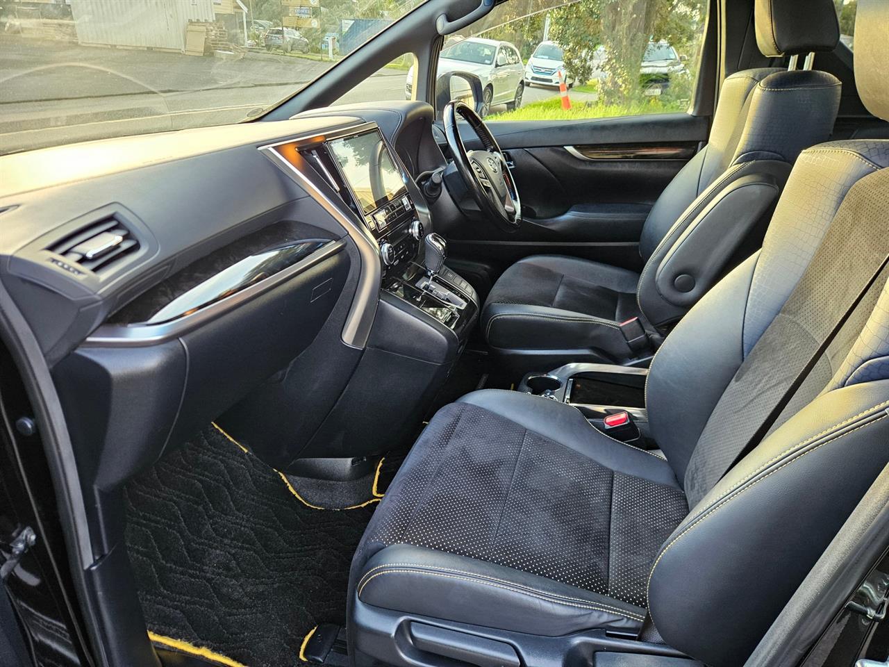 2017 Toyota Vellfire