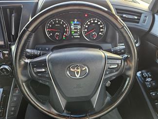 2017 Toyota Vellfire - Thumbnail