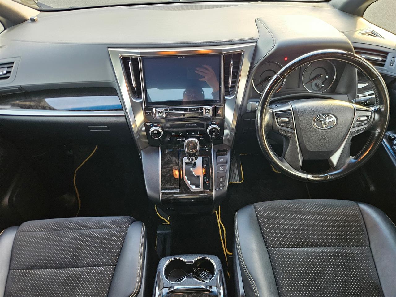 2017 Toyota Vellfire