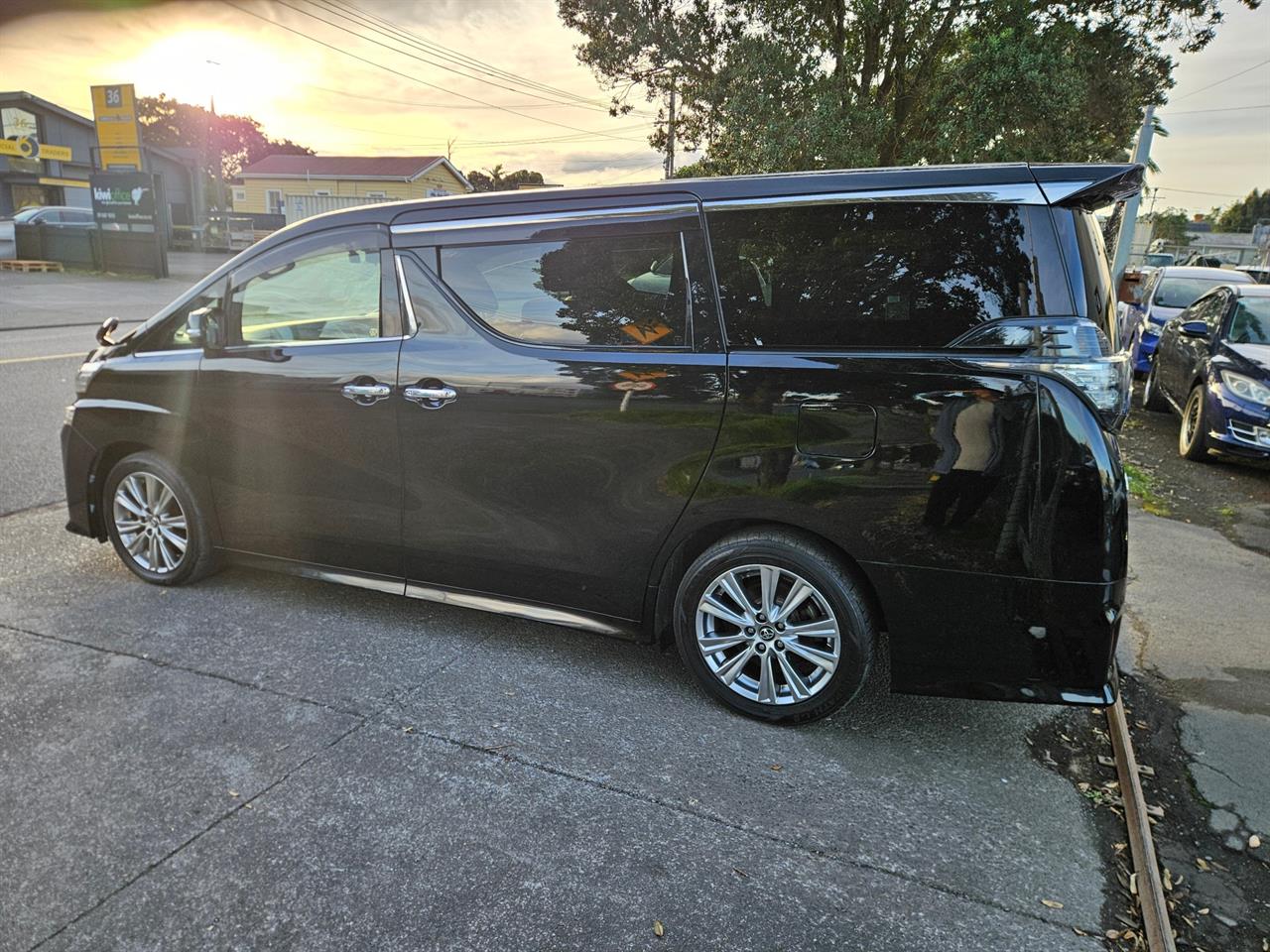 2017 Toyota Vellfire