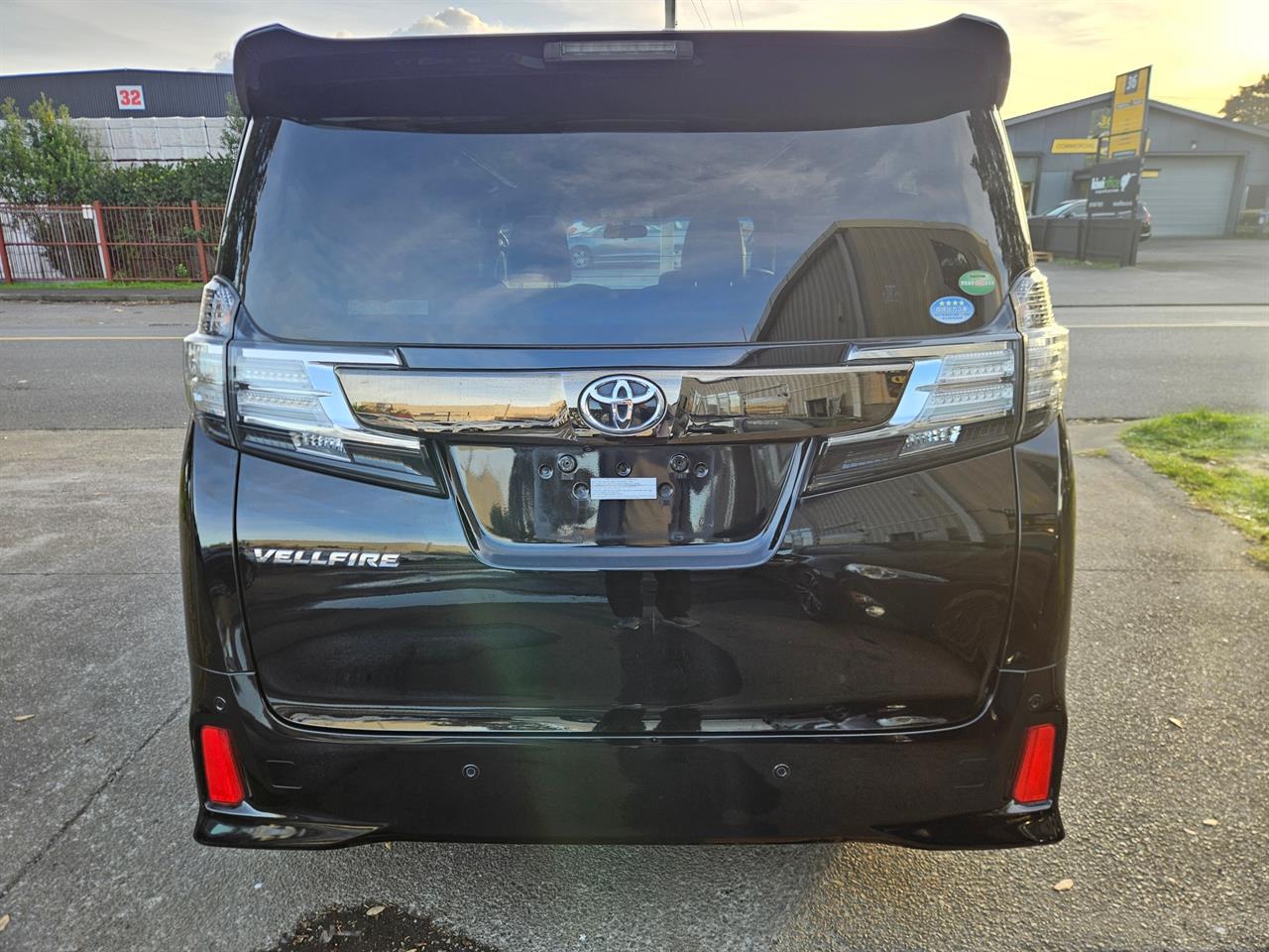 2017 Toyota Vellfire