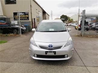 2014 Toyota Prius - Thumbnail