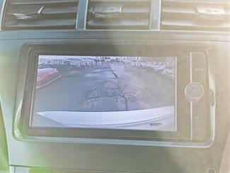 2014 Toyota Prius - Thumbnail