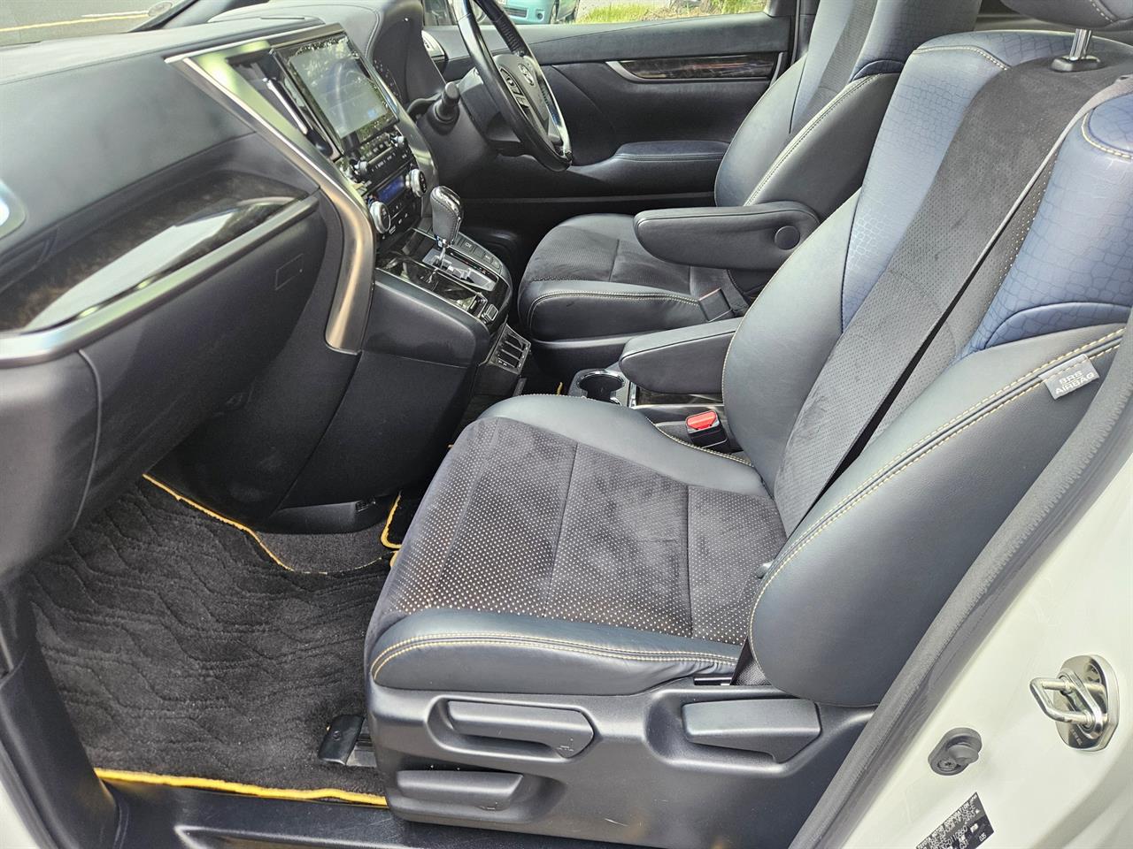 2017 Toyota Vellfire