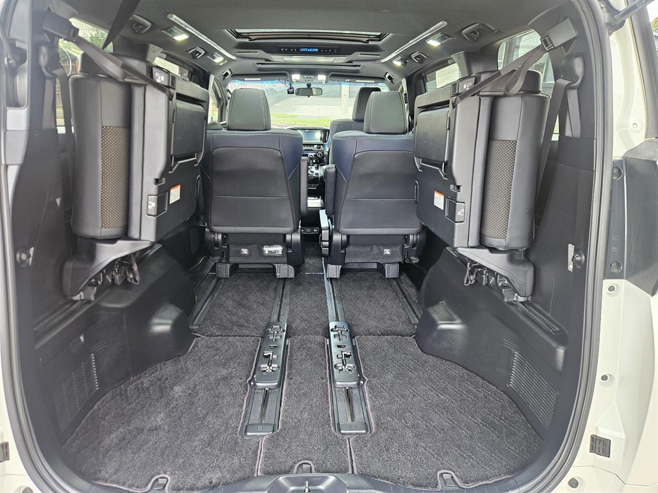2017 Toyota Vellfire