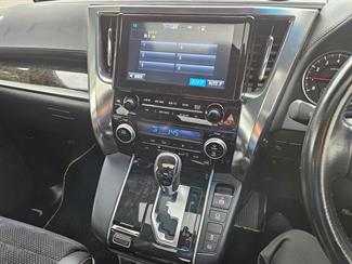 2017 Toyota Vellfire - Thumbnail