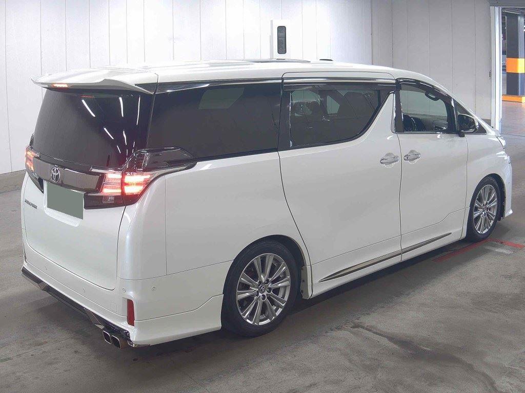 2017 Toyota Vellfire