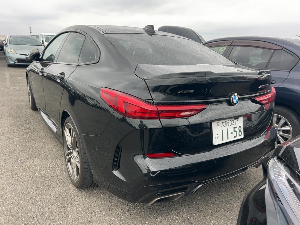 2021 BMW M235i