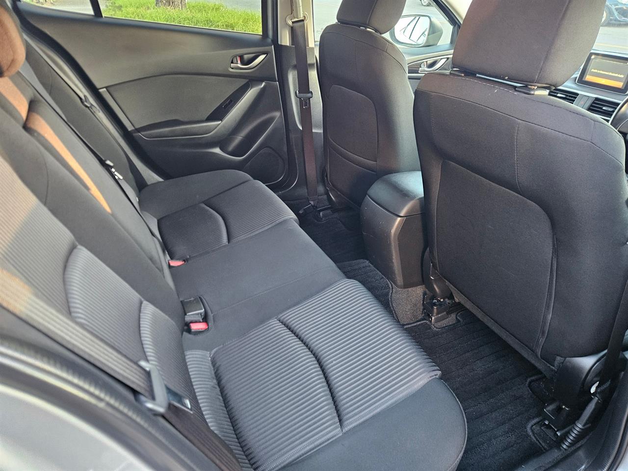 2015 Mazda Axela