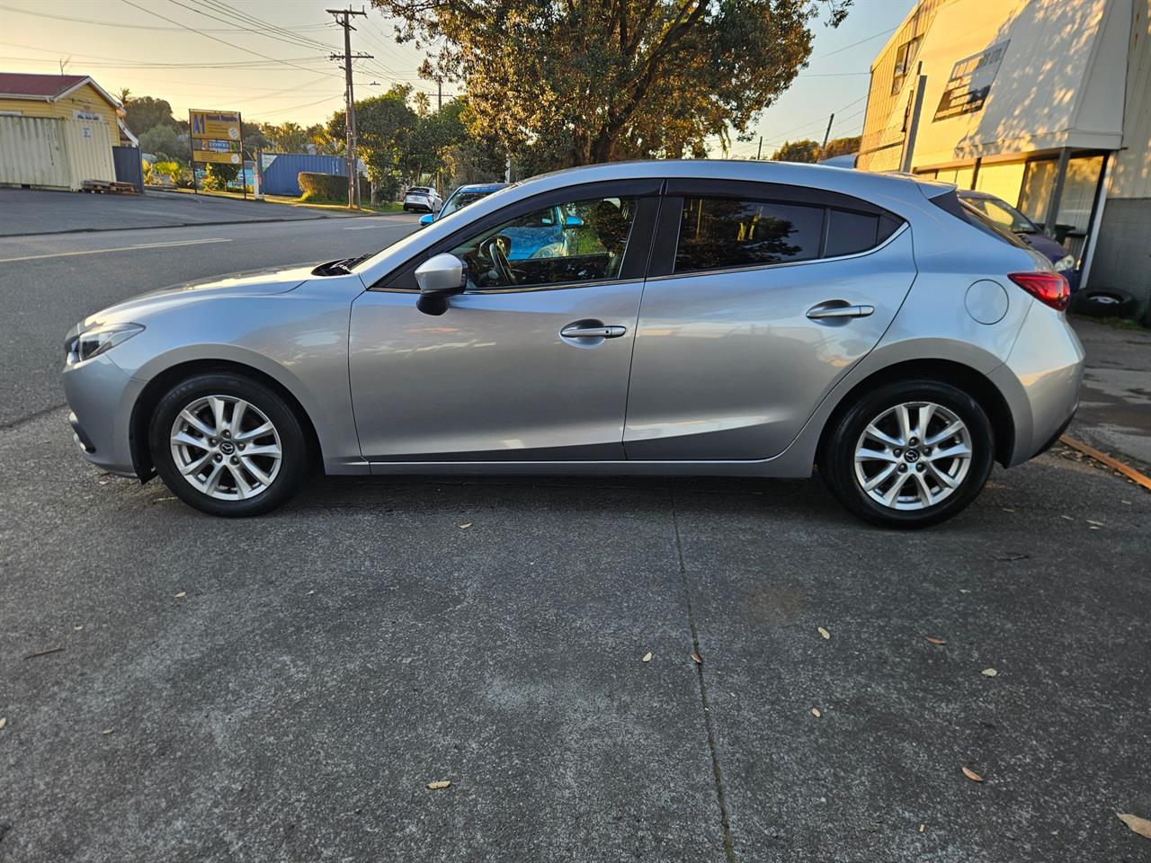 2015 Mazda Axela
