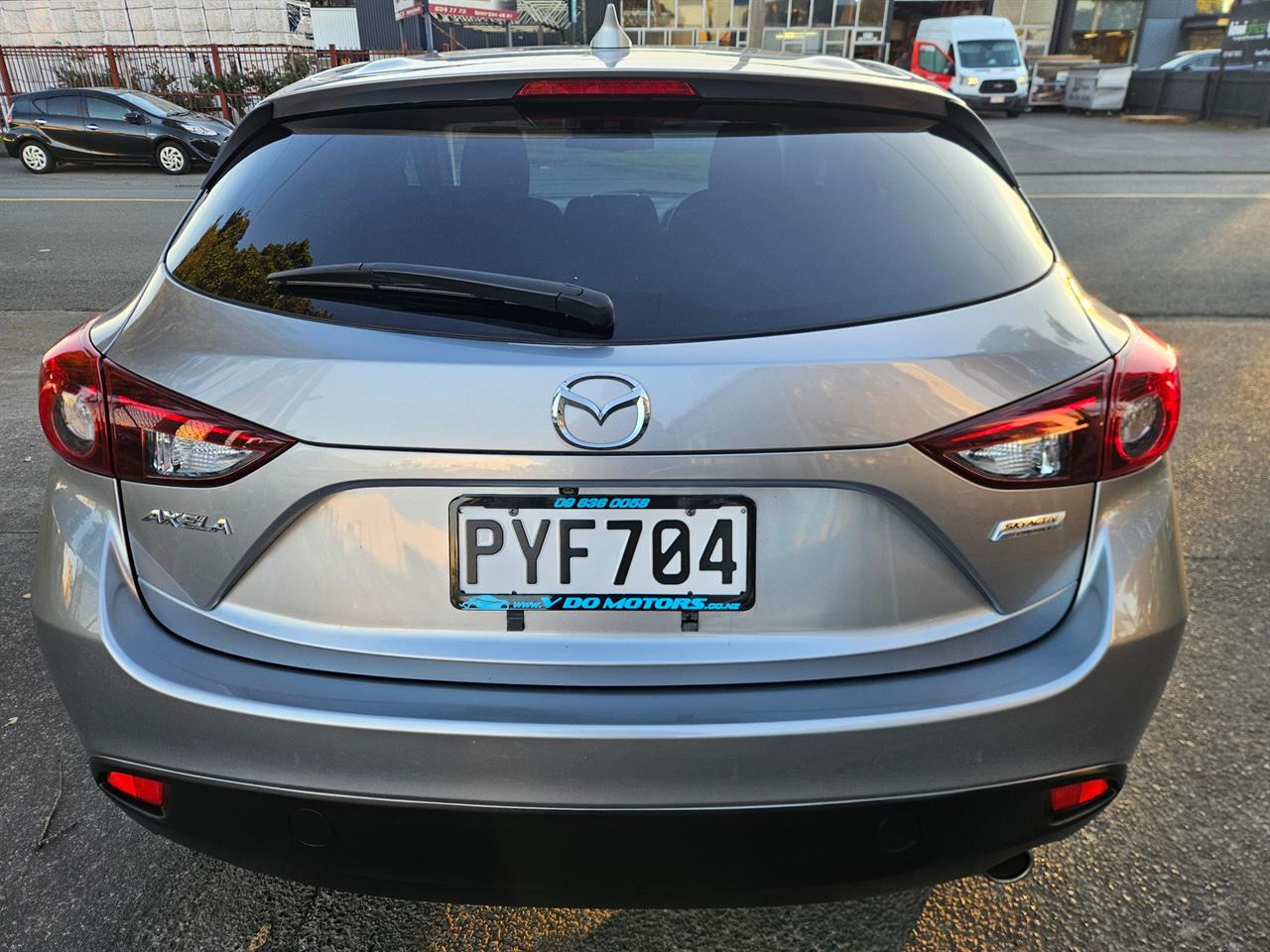 2015 Mazda Axela