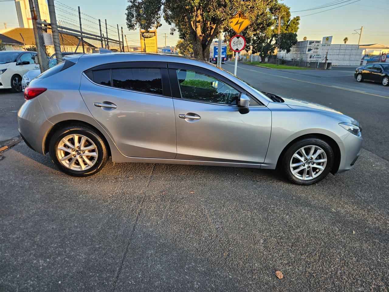 2015 Mazda Axela